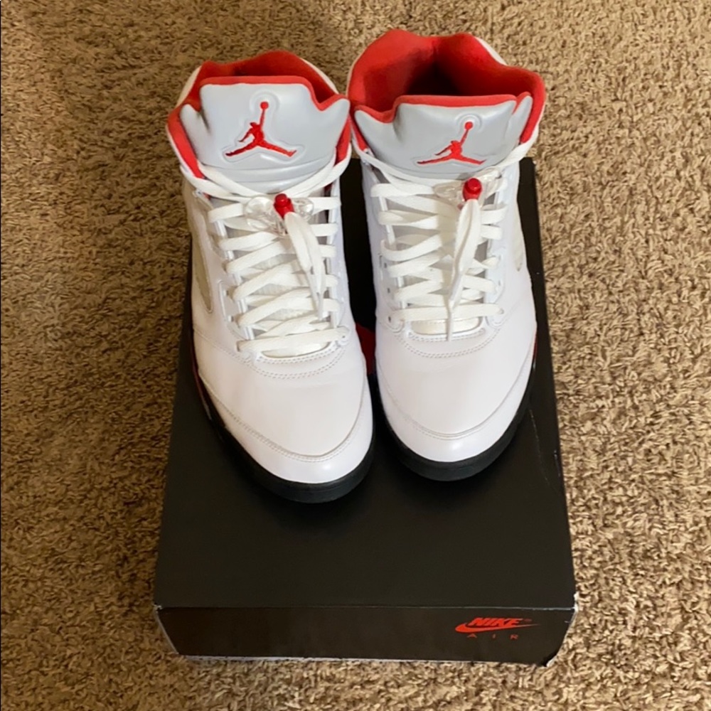 Air Jordan “Fire Red” 5